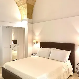 dadaumpa-suite.lecce-hotels.com/